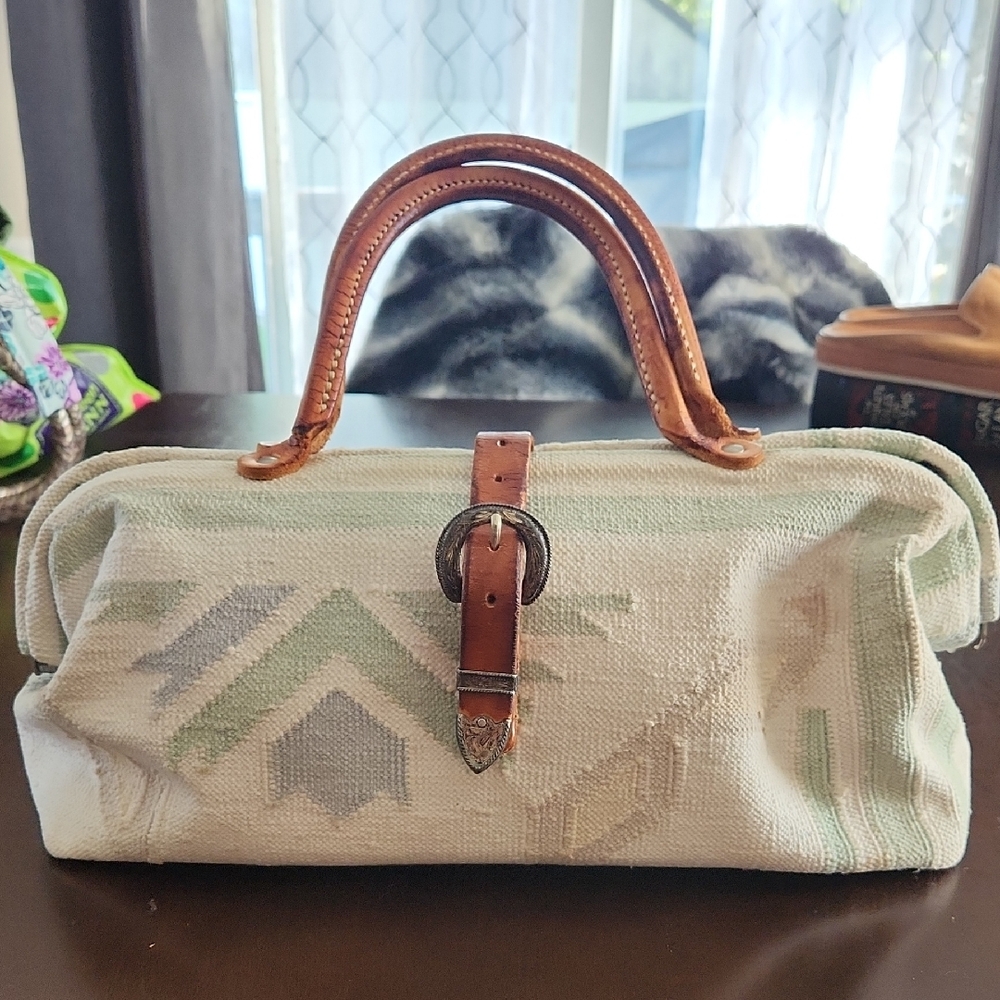 Elegant Cream and Tan Satchel with Geometric Pattern